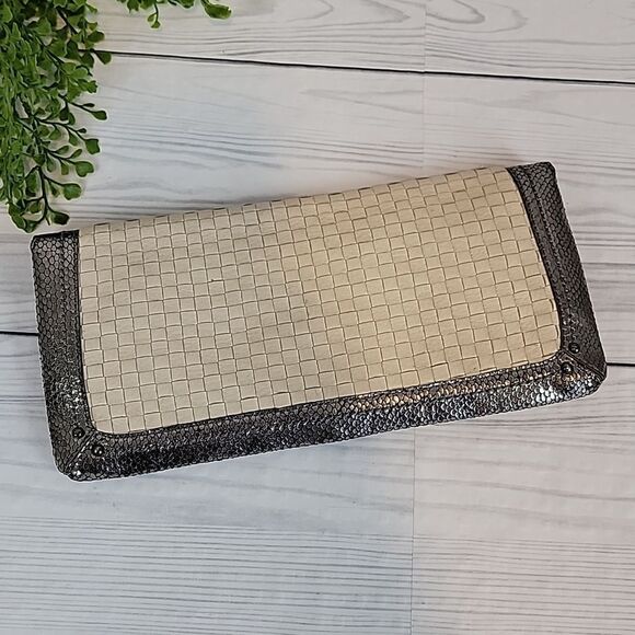 Elliot Lucca faux snakeskin clutch silver metallic and cream - Picture 4 of 10